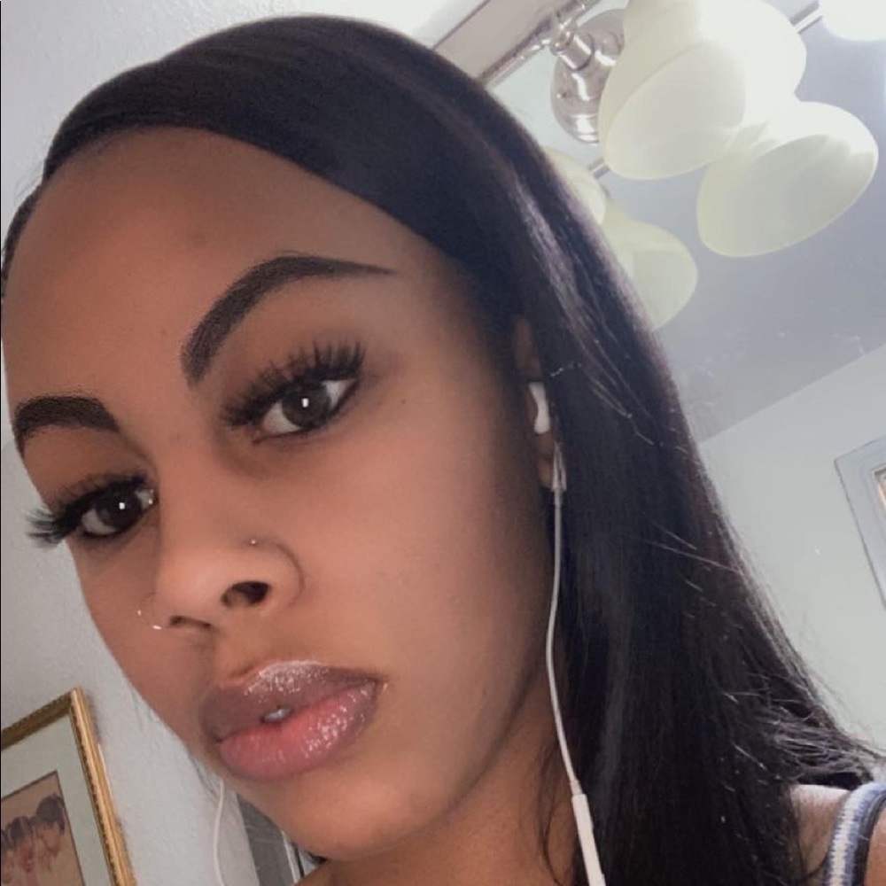 Meet your Posher, Mikki